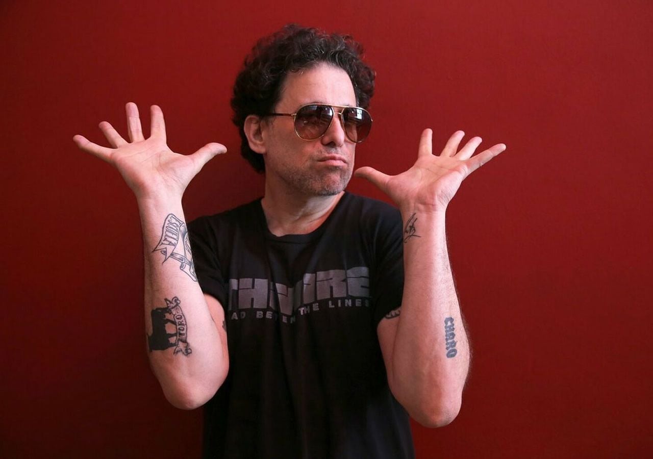 Libro recorre el trabajo de Andrés Calamaro en busca de la canción perfecta