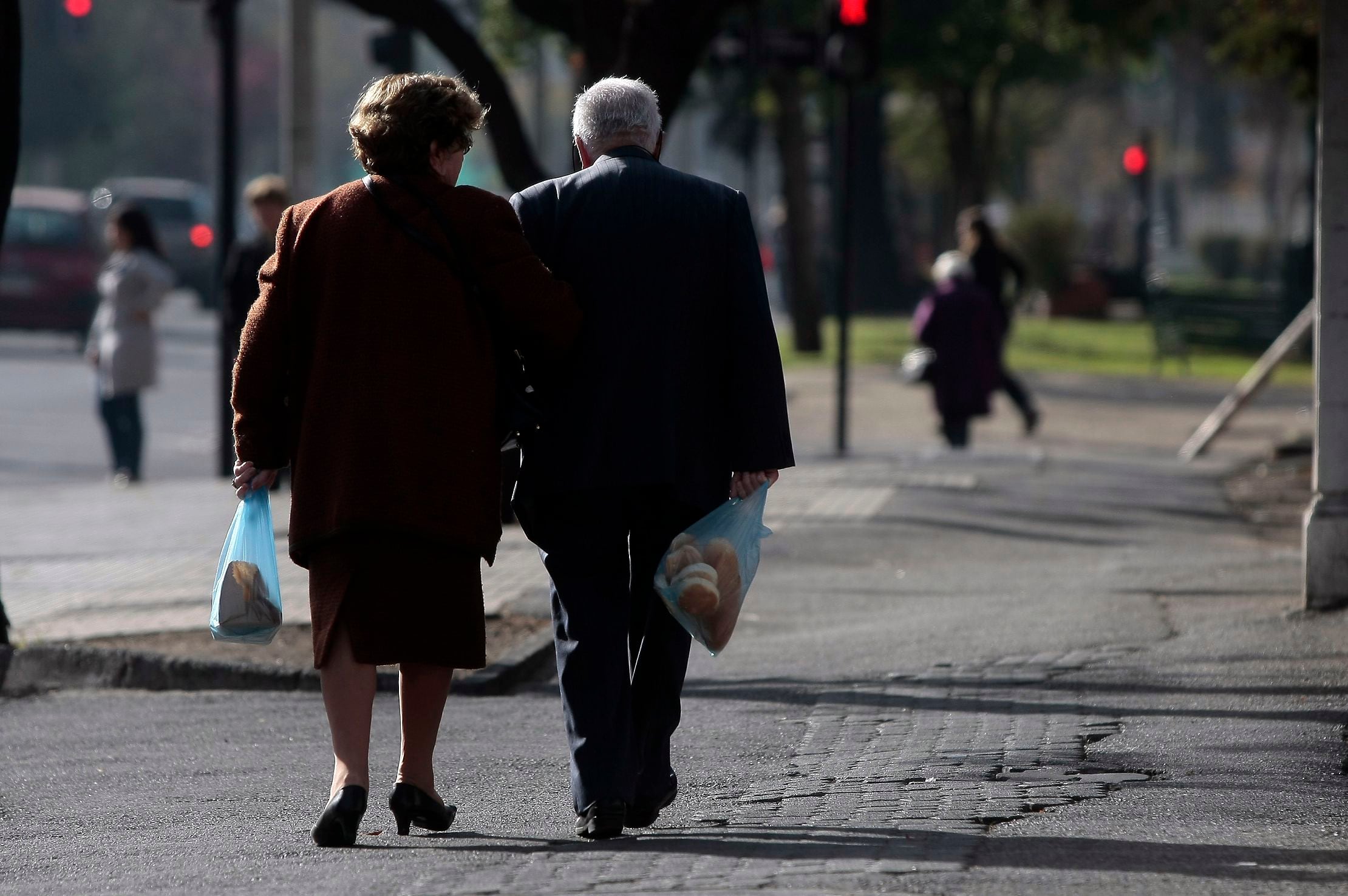 ¿Conoces a un superager? Científicas de Harvard y la U. de Chile caracterizarán a estos sorprendentes adultos mayores