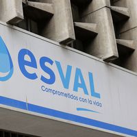 Esval suspende cobro de servicio a más de 9.000 hogares afectados por incendios