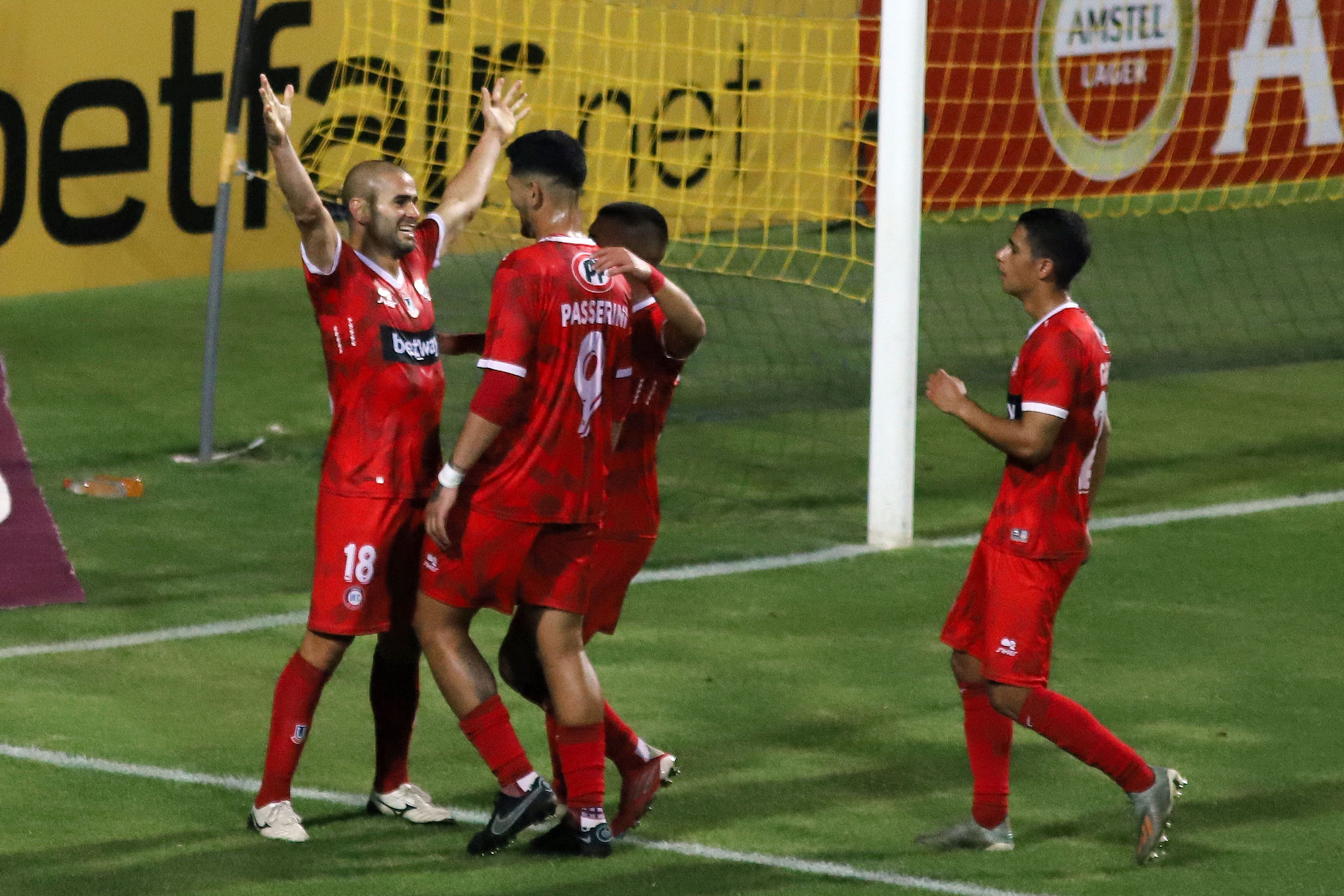 Sebastián Sáez lideró el triunfo de La Calera ante Ñublense en la Copa Sudamericana.