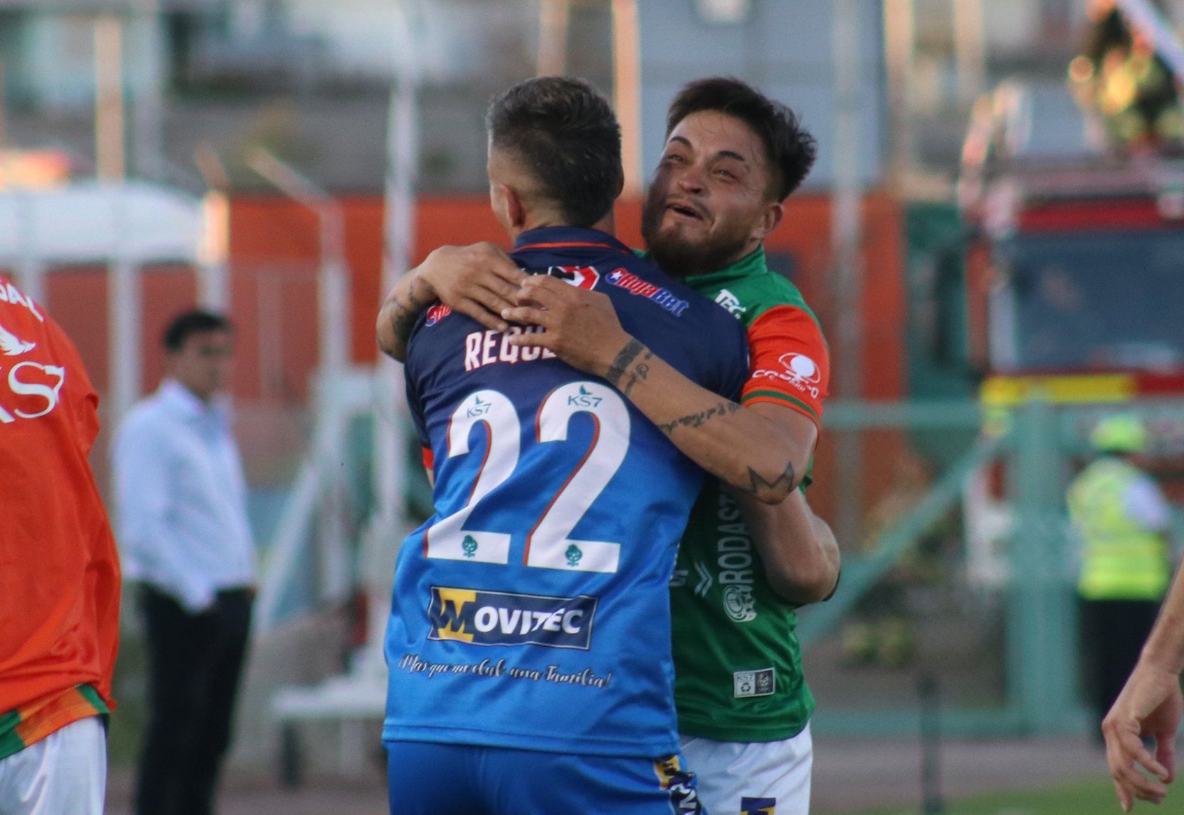 Leandro Requena celebra su gol.