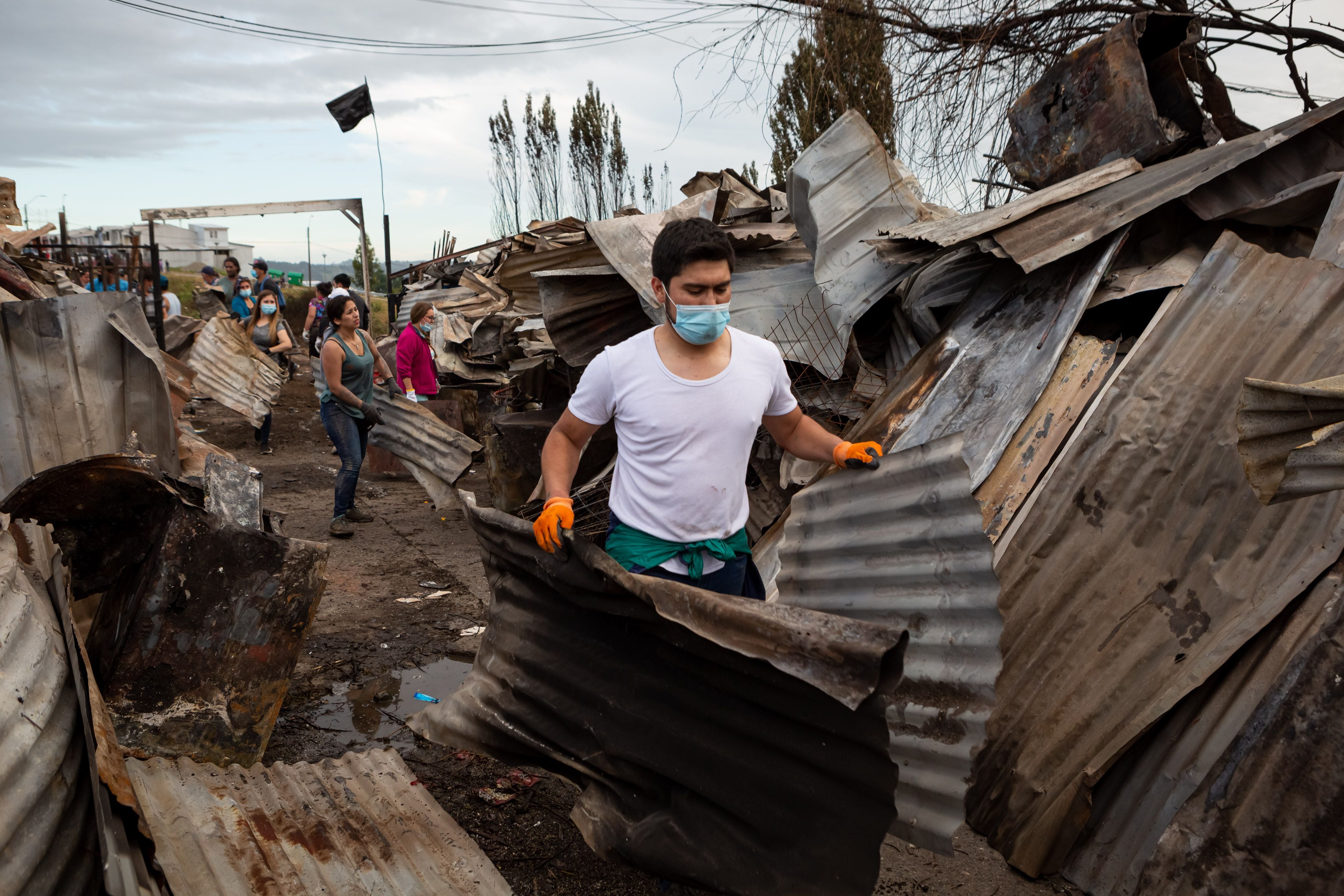 CASTRO: Incendio forestal que destruyó más de 140 casas