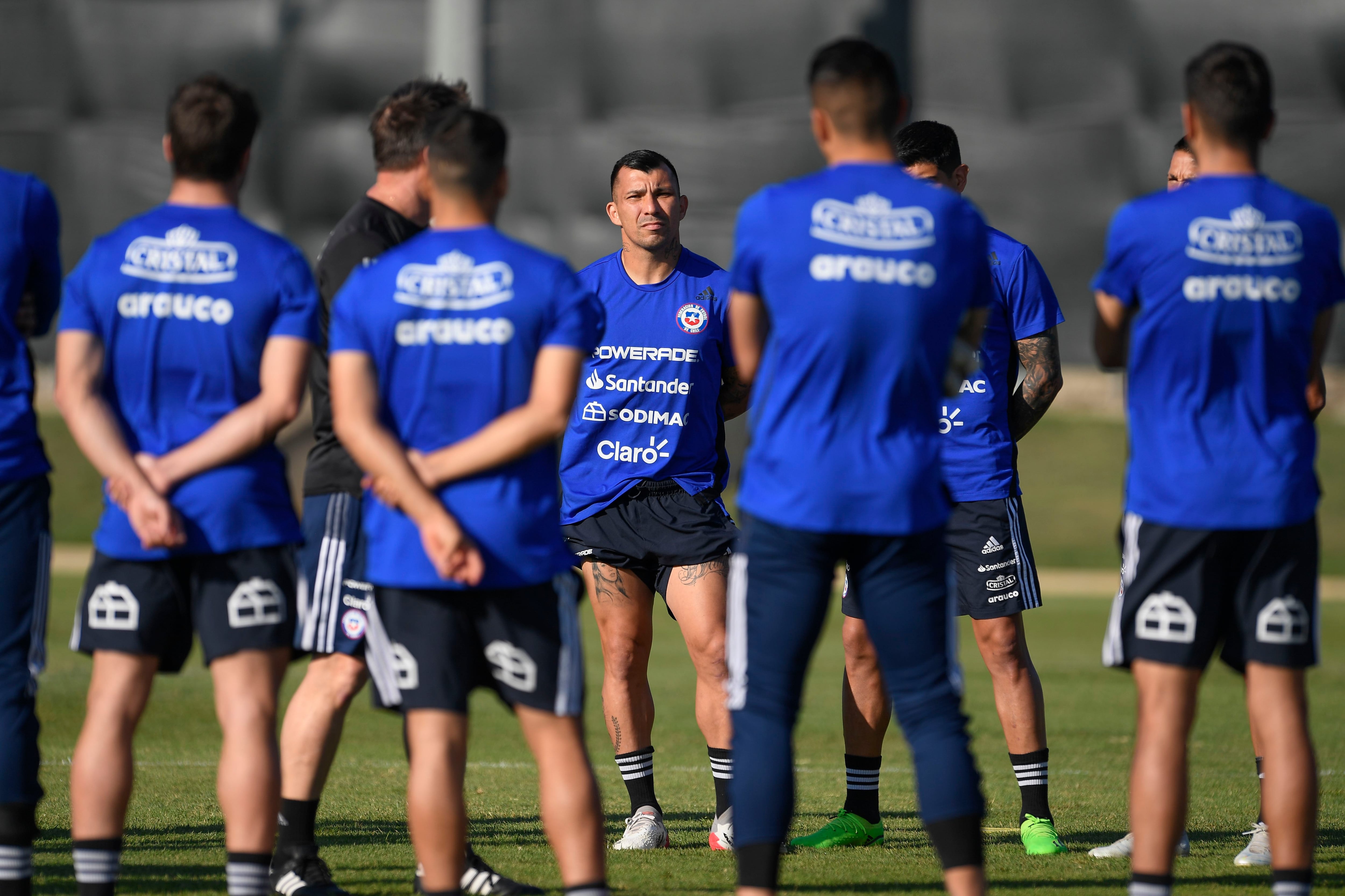 Gary Medel se refirió a la ausencia de Claudio Bravo en la nómina de Eduardo Berizzo.