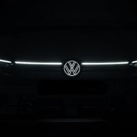 El nuevo Volkswagen Golf R asoma la nariz