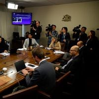 “Sistema arcaico” y “errores claros e inexcusables”: comisión por megaincendio en Valparaíso apunta a Senapred y delegación presidencial