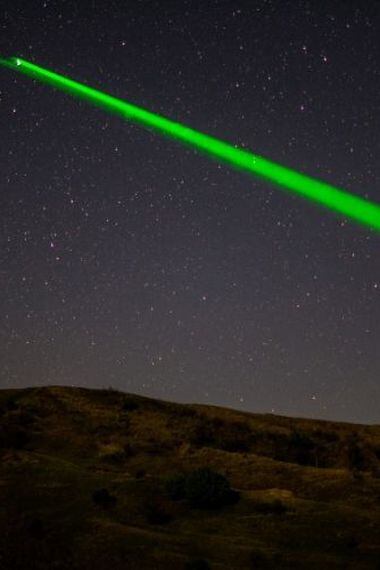 La NASA desvela el gran secreto ¿Qué es el láser verde visto desde la  Tierra?