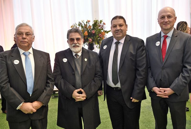 Juan Carlos Zwanzger, presidente de Colun; Luis Cuvertino, gobernador de Región de Los Ríos; Juan Andrés Reinoso, alcalde de La Unión, y Lionel Mancilla, gerente general de Colun.