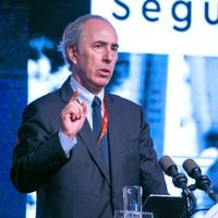 “Le hace bien a Chile”: Mewes destaca política de apertura comercial del gobierno de Boric durante gira presidencial en Emiratos Árabes Unidos