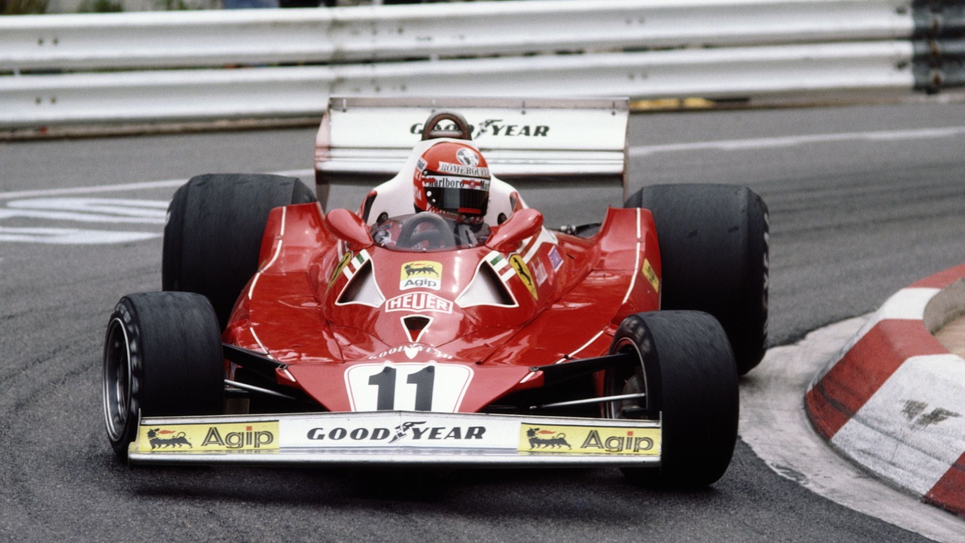 niki-lauda-com-a-ferrari-312t2-no-gp-de-monaco-de-1977-1408501348316_1920x1080.jpg