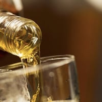 Sernac fiscalizará la comercialización de bebidas alcohólicas ante la entrada en vigencia de la nueva ley de etiquetados