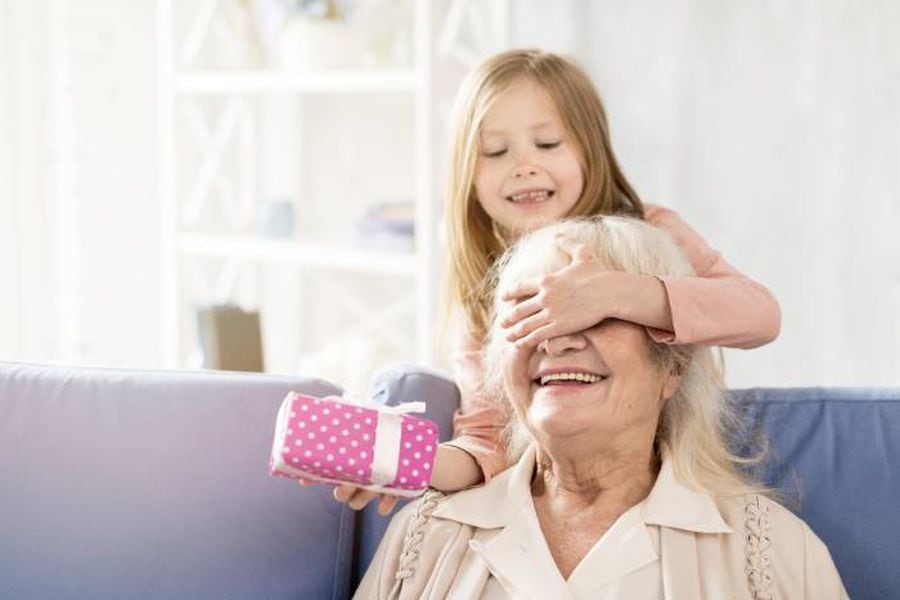 30 regalos para abuelas de todo tipo que nunca fallan