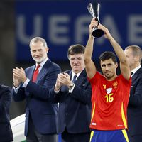 España acapara todos los premios: Rodri es elegido como el mejor jugador de la Eurocopa
