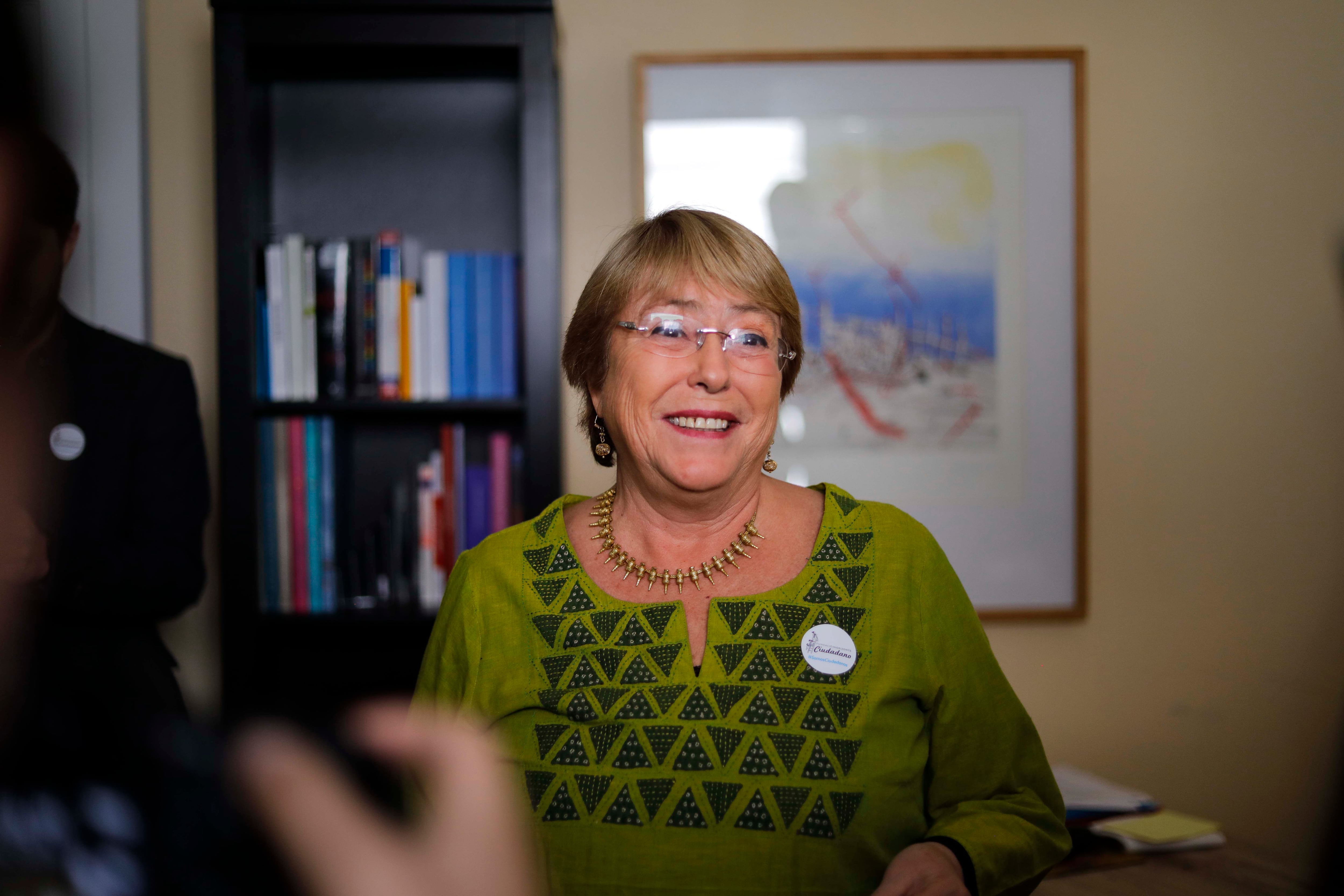 BACHELET