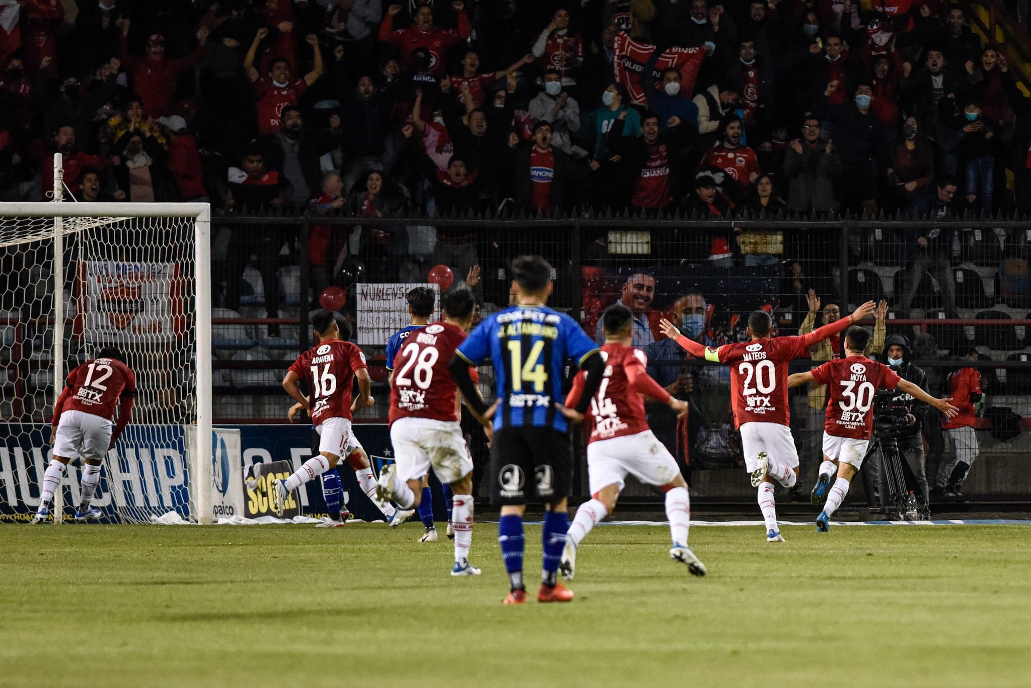 Huachipato pierde por la cuenta mínima ante Ñublense, valido por la decimotercera fecha del campeonato AFP PlanVital Chile 2022, estadio CAP Acero de Talcahuano, Región del Biobío.