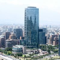 Titanium, Territoria y Ombú: cambia de manos la propiedad de emblemáticos edificios de zona oriente de Santiago