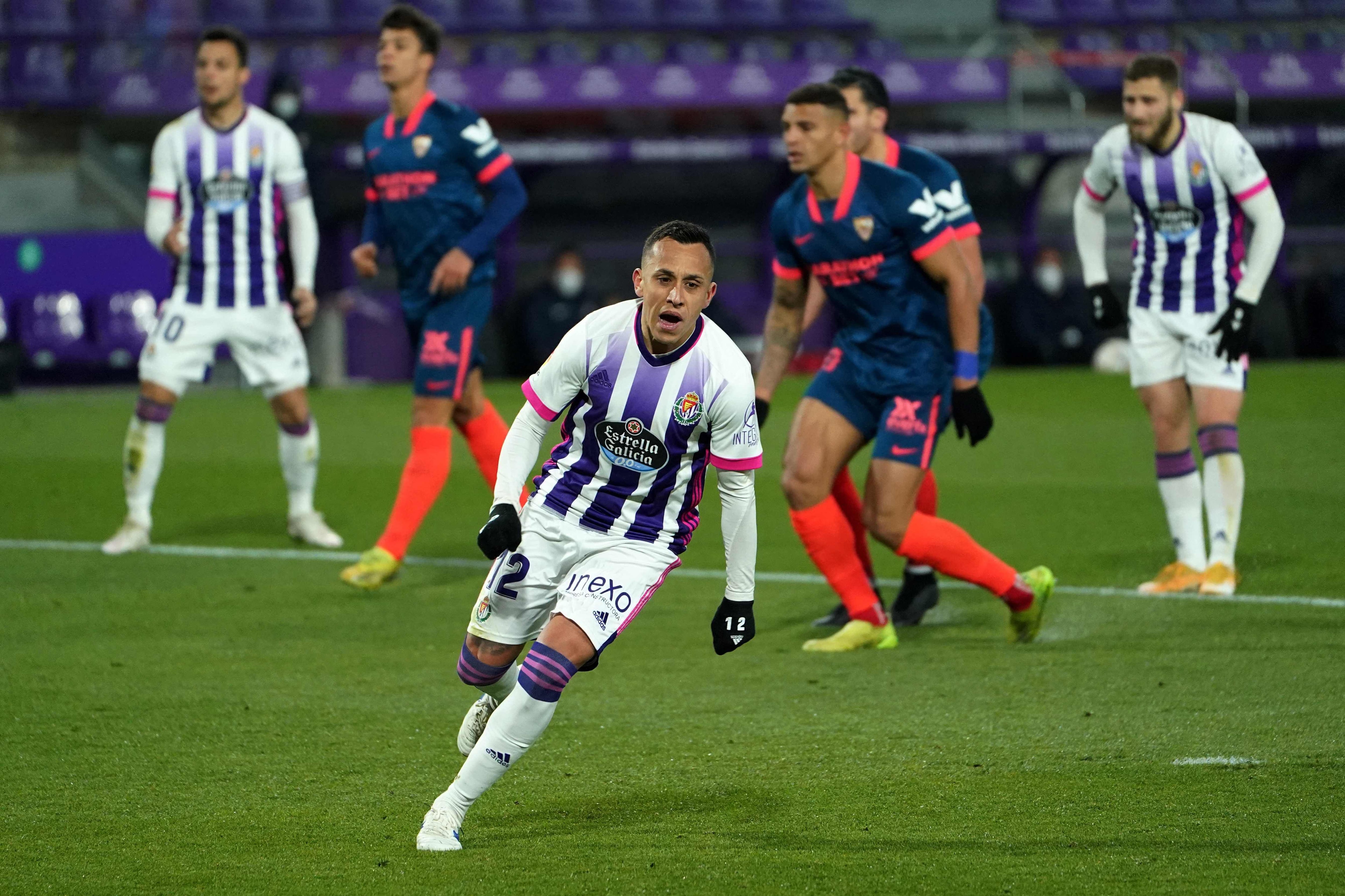 El delantero del Real Valladolid Fabián Orellana es la gran carta de Universidad Católica para ir por el tetracampeonato.