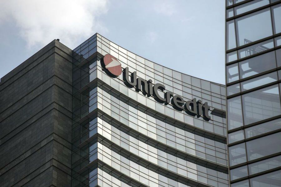 Banco UniCredit Prepara Oferta Para Adquirir Commerzbank - La Tercera