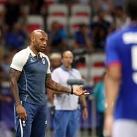 La mochila de Thierry Henry con Francia: la búsqueda de un oro olímpico esquivo hace 40 años