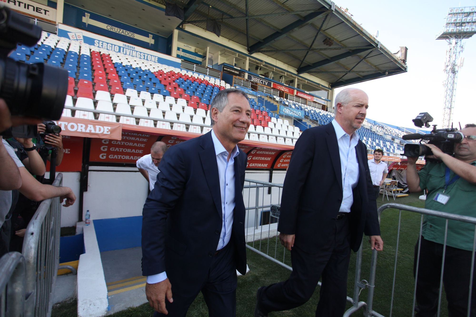 Ariel Holan fue presentado como nuevo técnico de Universidad Católica.