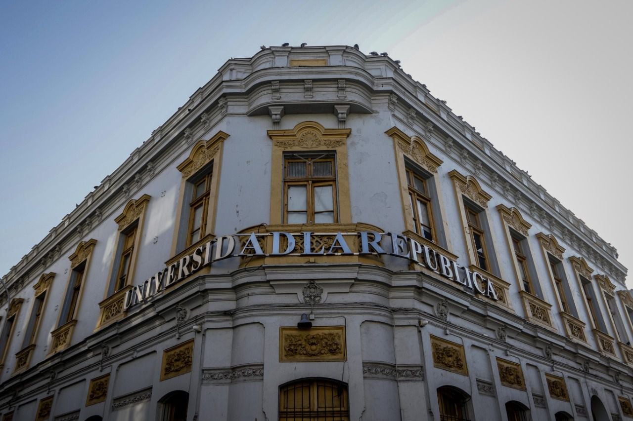 Universidad La República