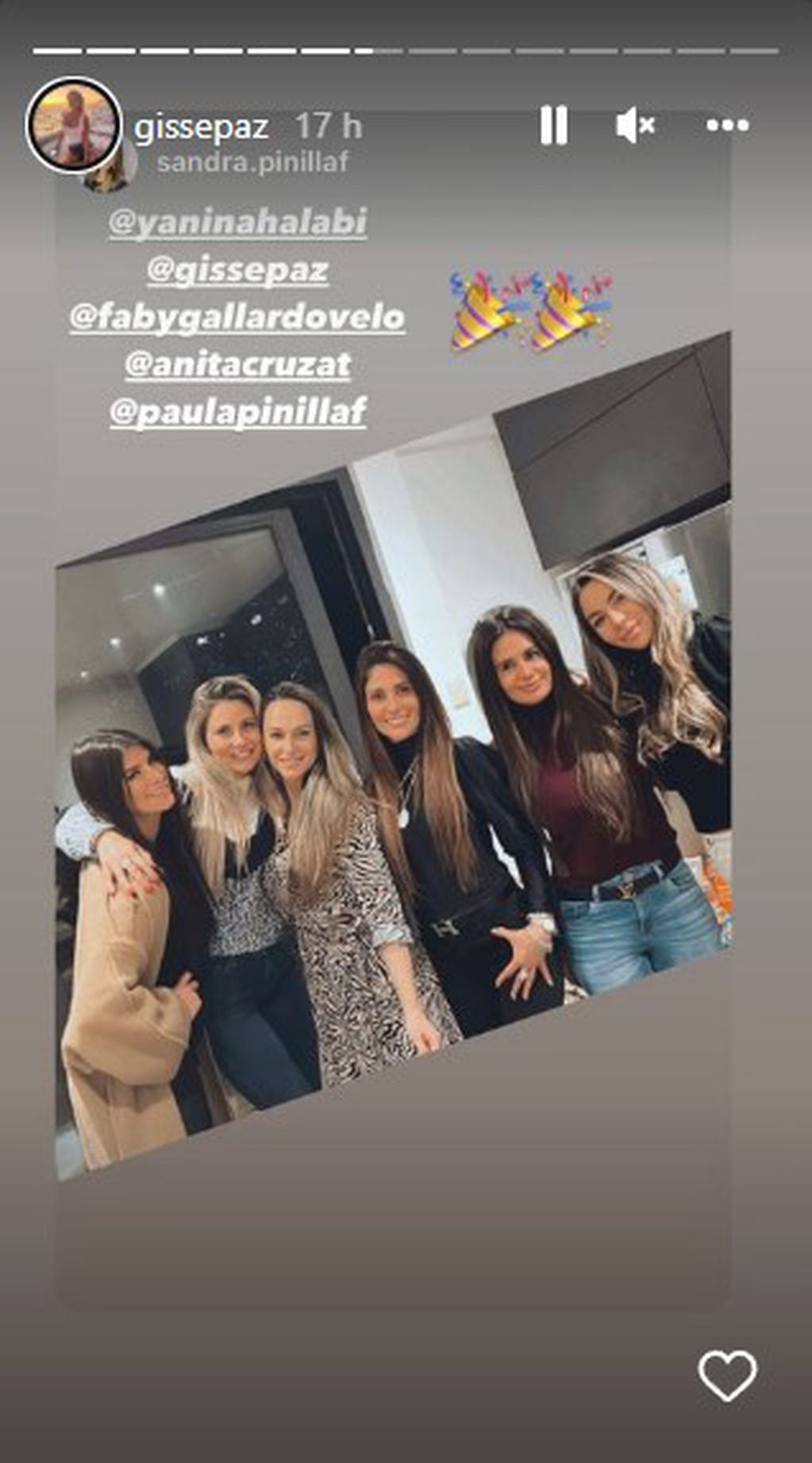 VGQWKLGJZJDTHHHLIPJZZJQVPM El animador y su ex esposa festejaron durante la noche del sábado el cumpleaños de la hermana del ex futbolista.