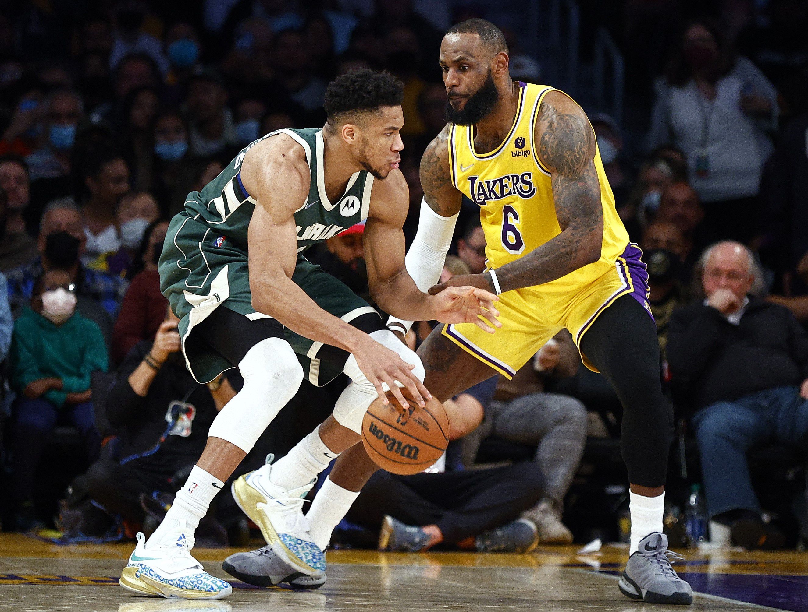 Milwaukee Bucks v Los Angeles Lakers