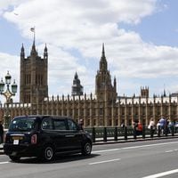 ¿Camión de la mudanza en Downing Street?: la jornada de elecciones en Reino Unido