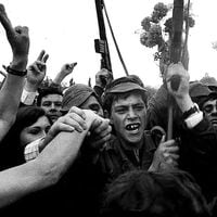 A 50 años del golpe contra la dictadura de Portugal: ¿Qué queda por hacer con la “Revolución de los Claveles”?