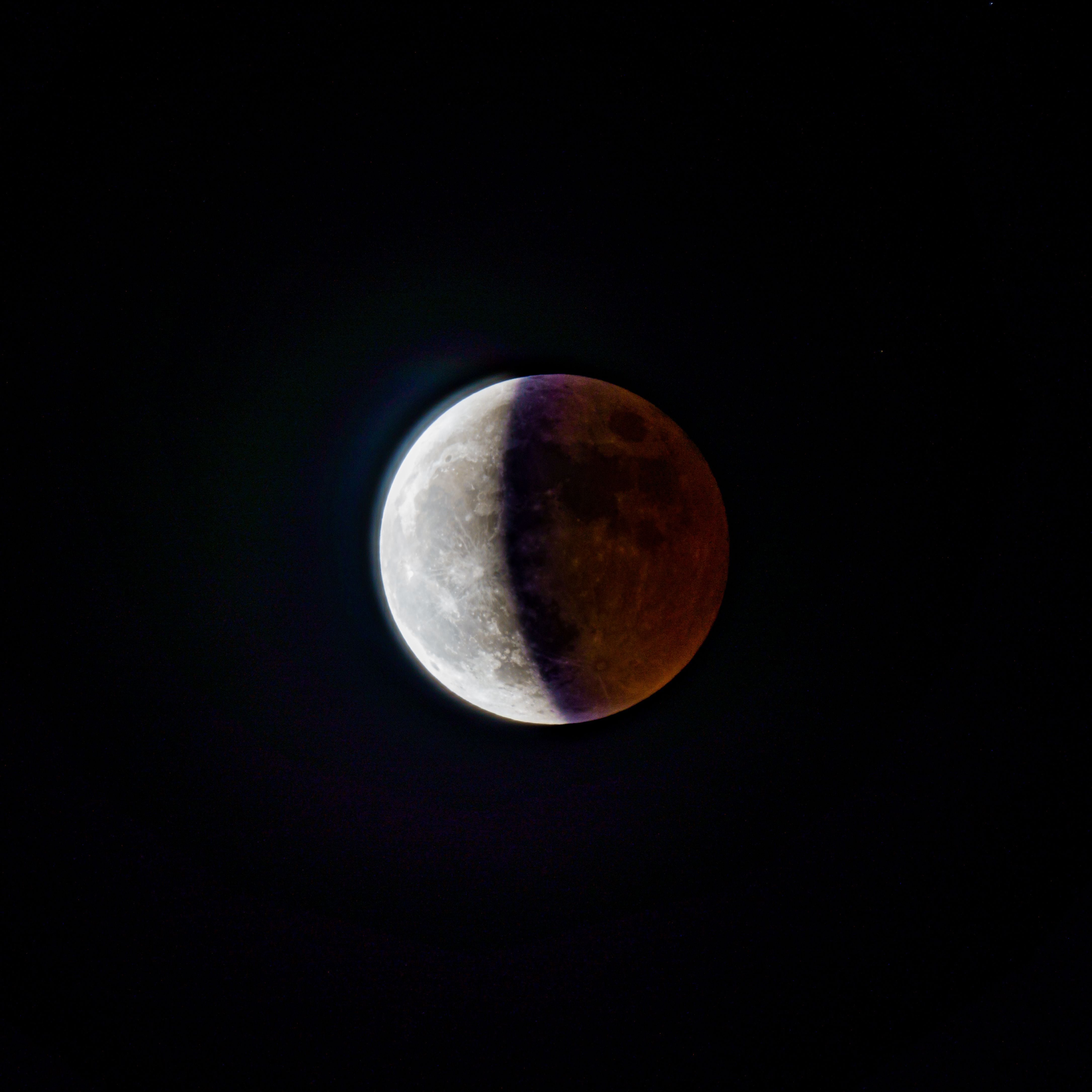 Eclipse lunar este viernes: Dónde se verá el primer gran espectáculo astronómico del año