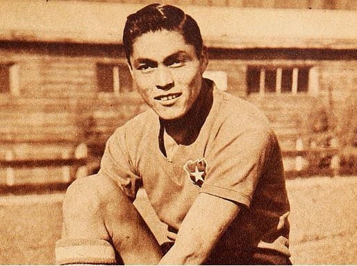 Manuel Muñoz con la camiseta de la selección chilena.