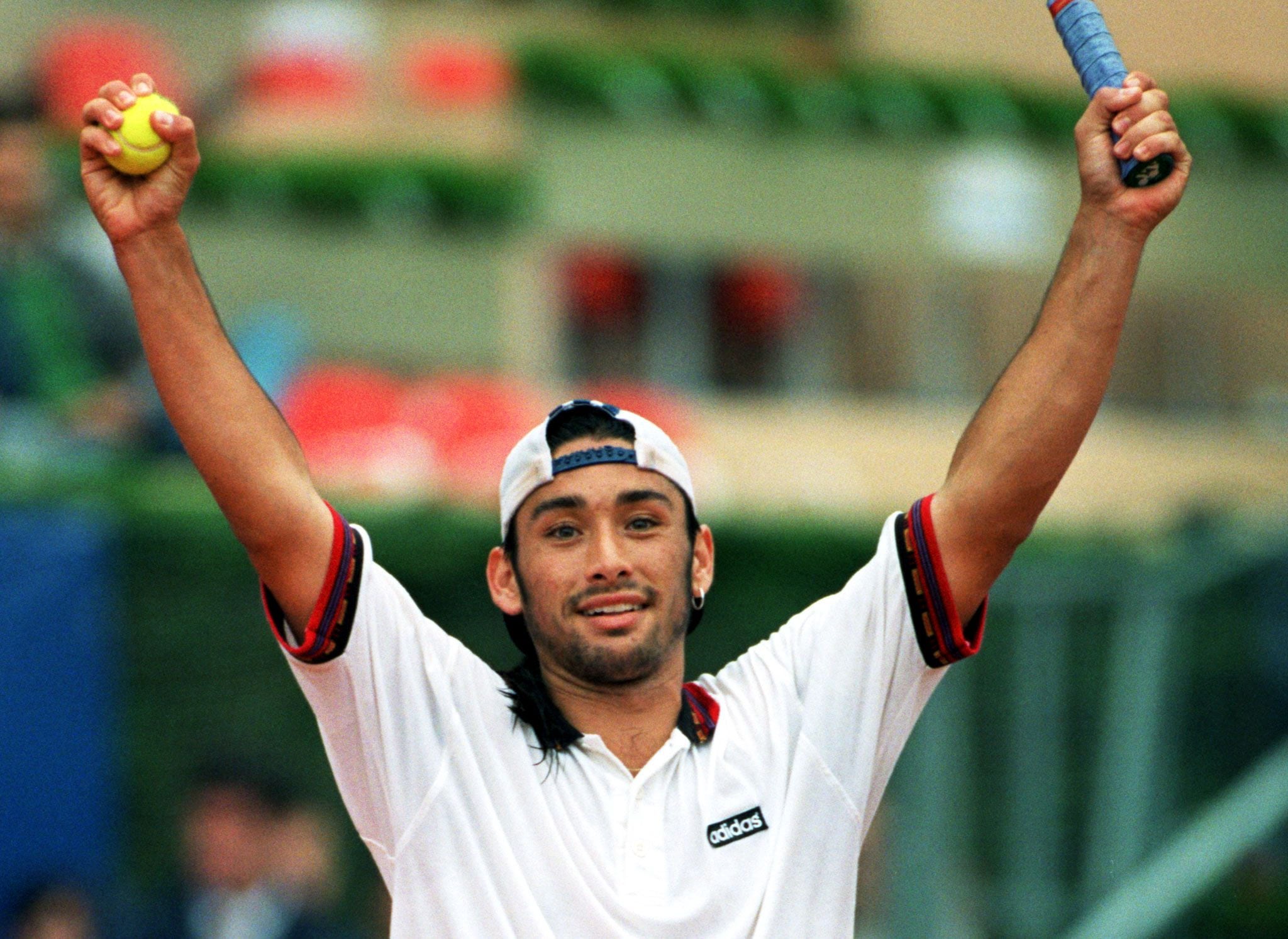 CHILE'S MARCELO RIOS CELEBRATES HIS WIN AGAINST GERMANY'S BORIS BECKER