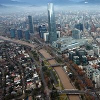 La ciudad de Santiago es más costosa que Tokio para “vivir bien”, según informe sobre riqueza