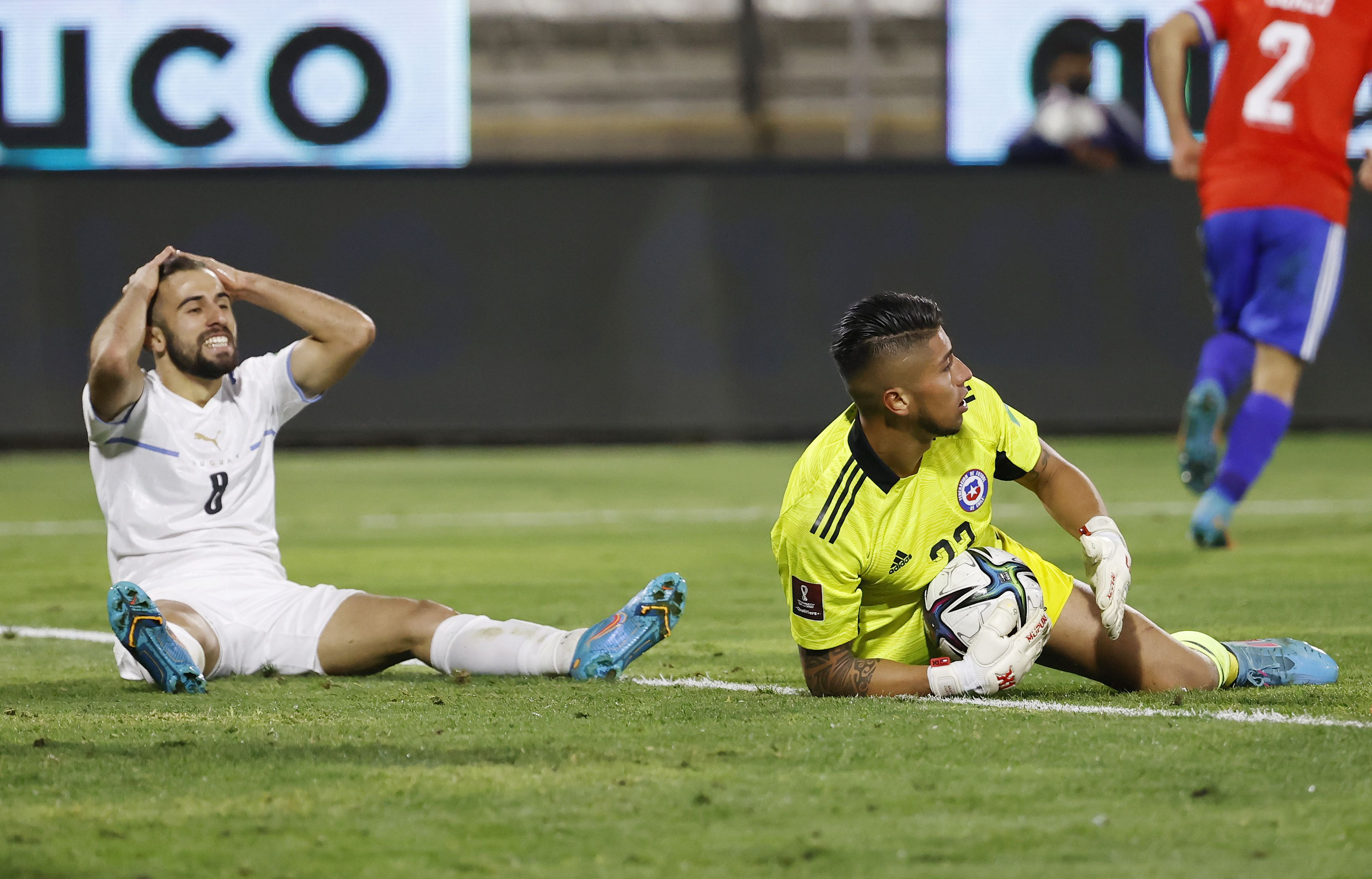 Brayan Cortés, en el partido entre Chile y Uruguay, por las Eliminatorias