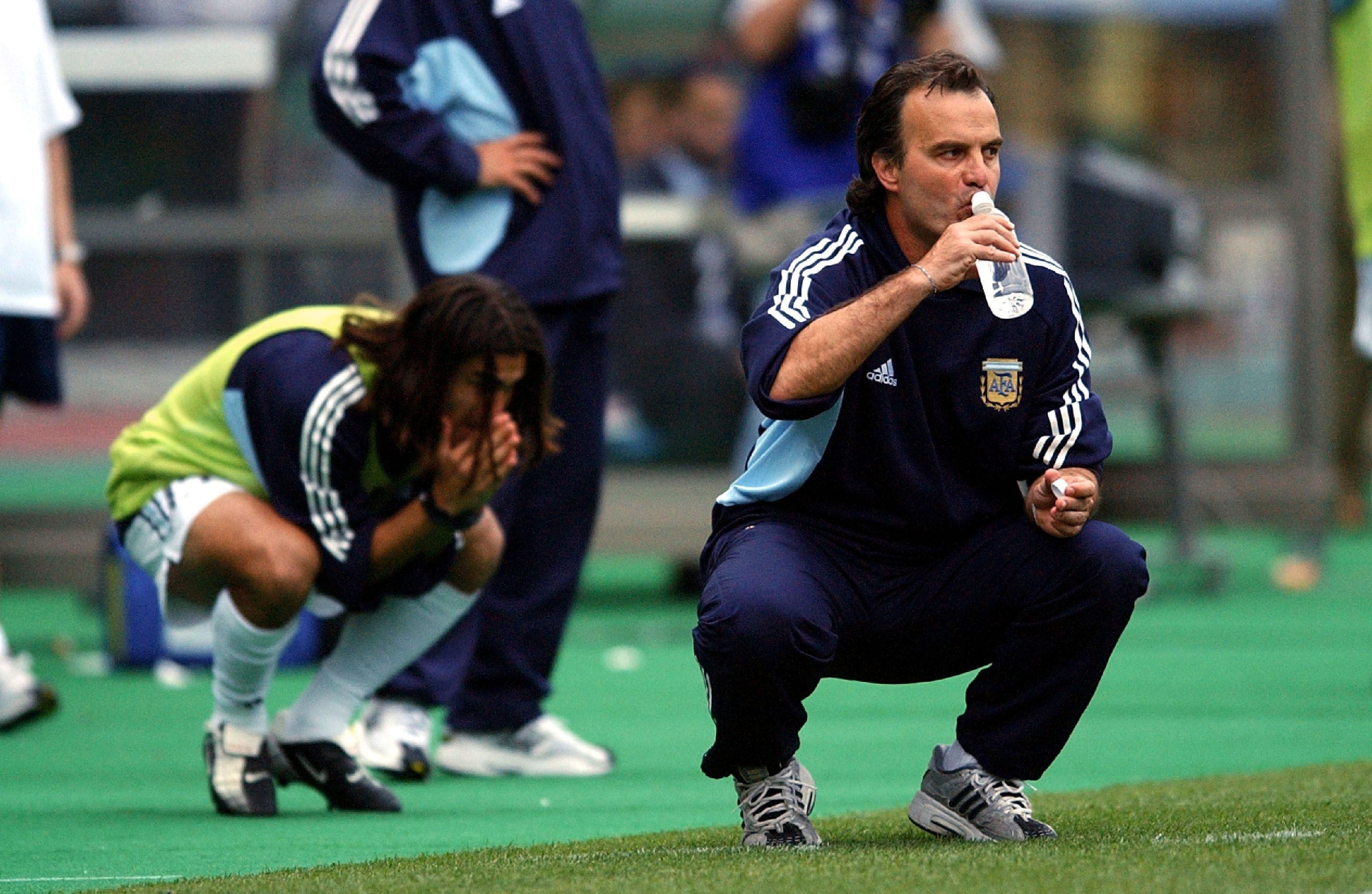 Marcelo Bielsa Sweden - Argentina / World Cup 2002