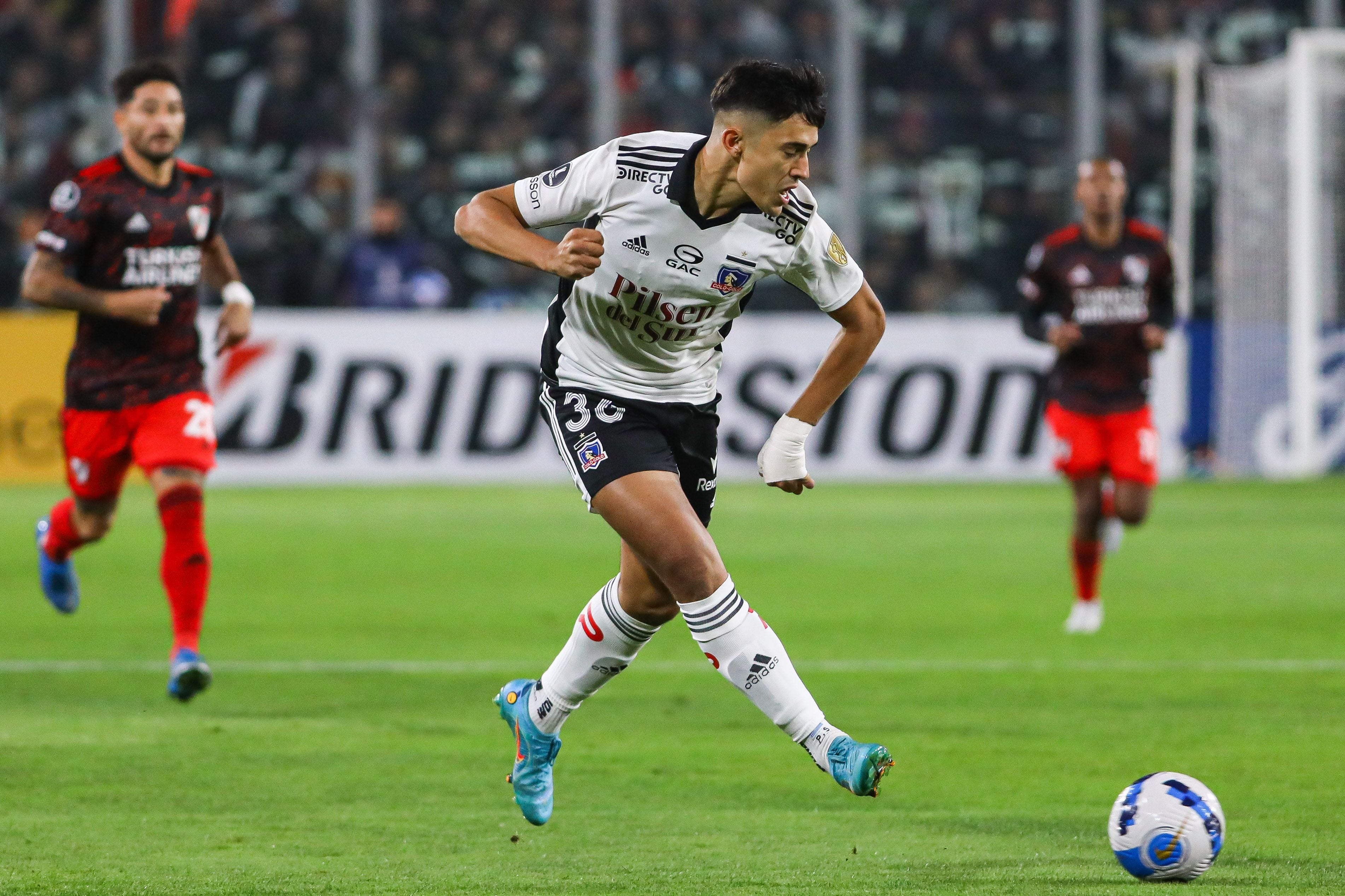 Colo Colo enfrenta a River Plate en el Estadio Monumental por la Copa Libertadores. Sigue los detalles en vivo en El Deportivo.