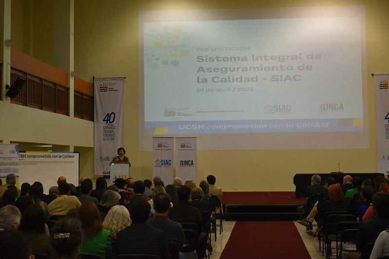 universidad catolica silva henriquez publi abril