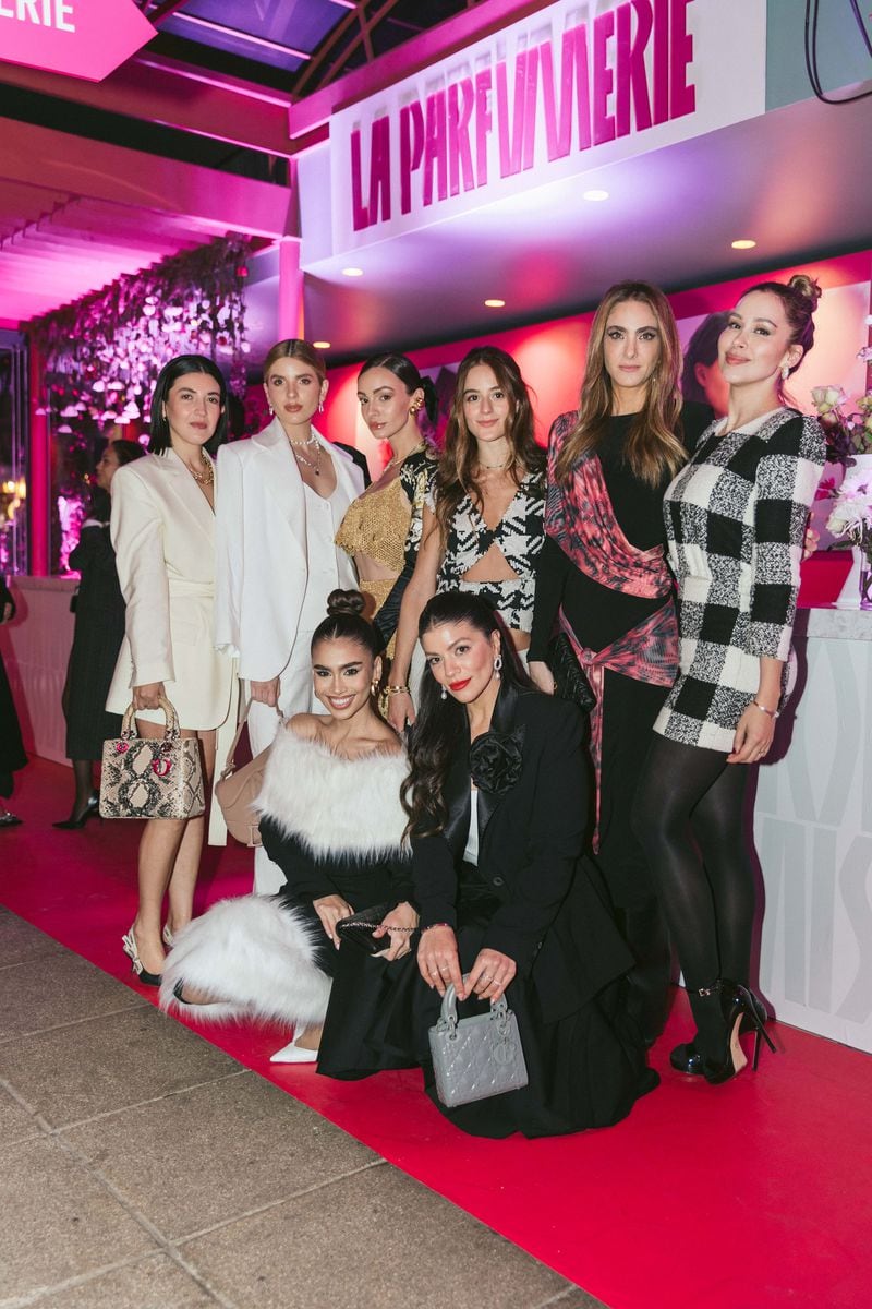 María José Aravena, Vanessa Domínguez, Carina Altamirano, Lusiana Arango, Natassia Capra, Nicole Putz, Anahí Zambrano y Vanessa Gelezoglo.