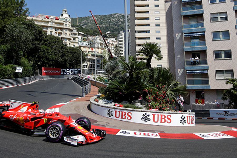 Kimi Raikkonen Logra La Pole Position En M Naco La Tercera