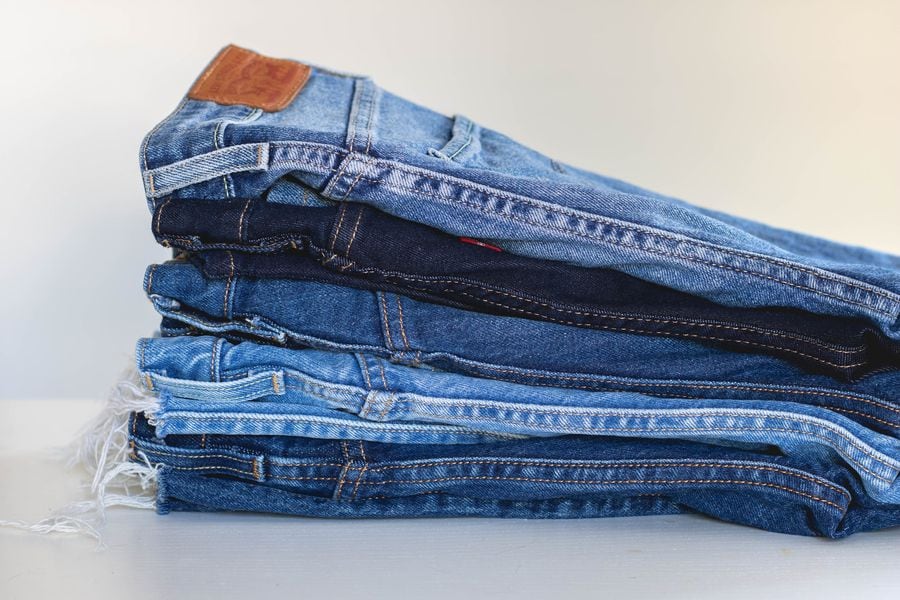 Sigue nuestra Guía básica de Jeans Mujer