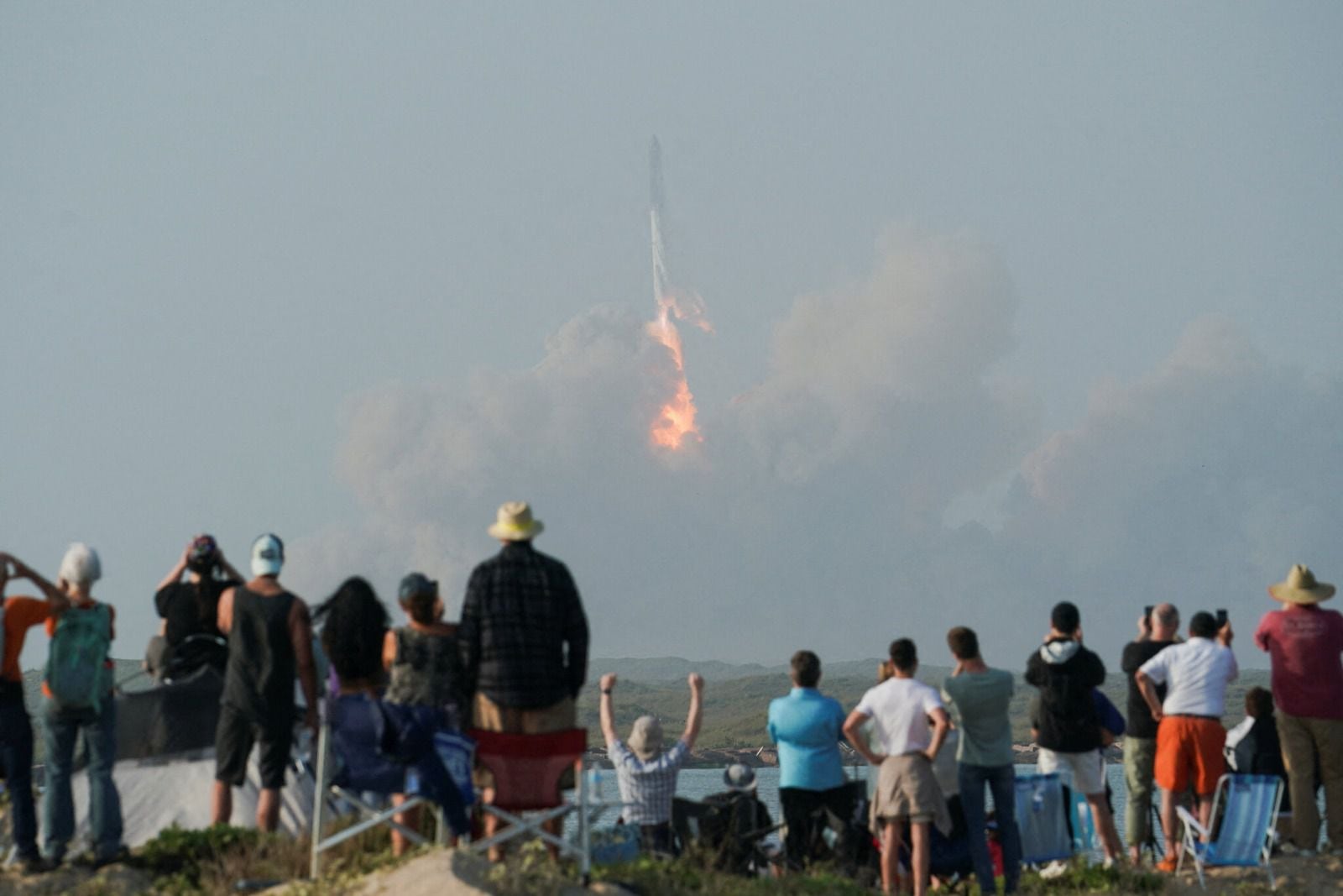 Starship, el cohete de Elon Musk y el más poderoso del mundo explota dramáticamente en su primer despegue