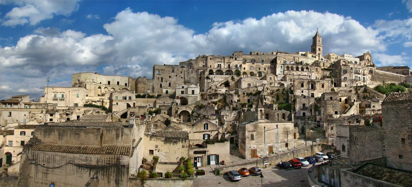 Basilicata_Matera_tango7174_vista desde el barrio de Sasso Barisano.