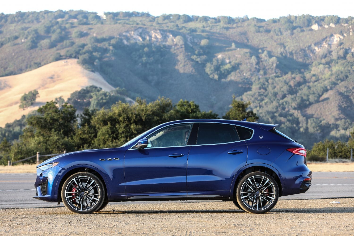 Small-15160-MaseratiLevanteTrofeo.jpg