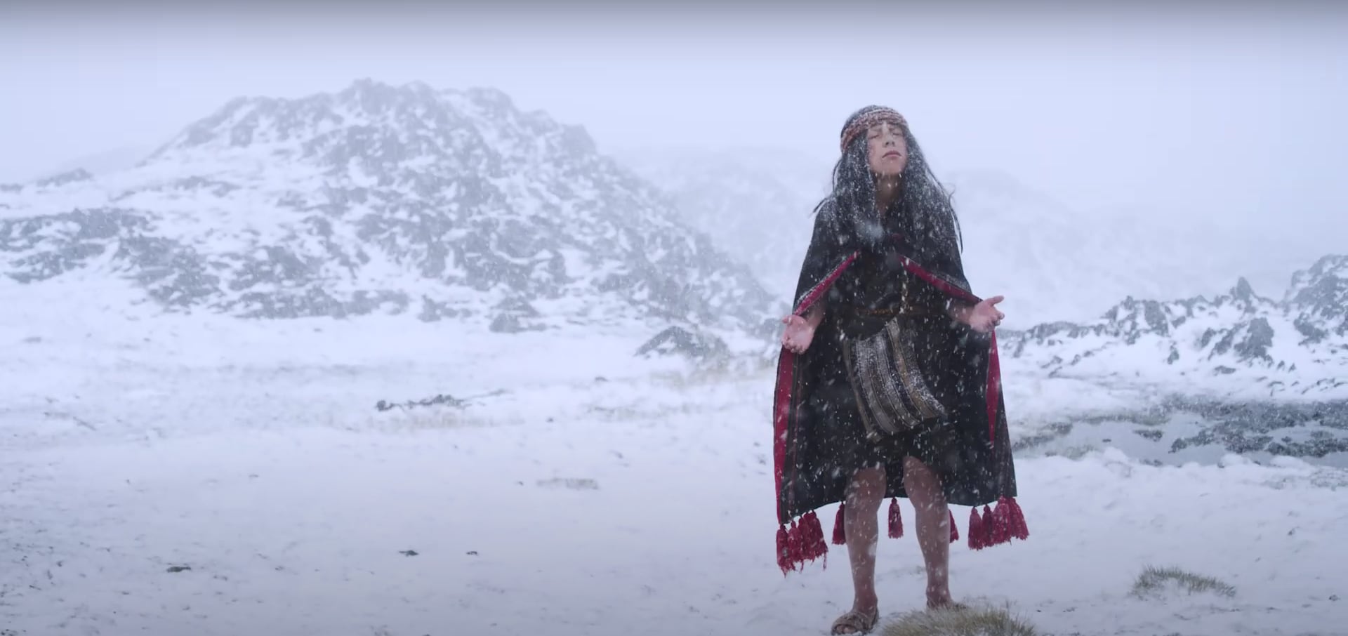 Fotograma del documental "El Guardián de Los Andes", que revela nuevos antecedentes del Niño del Cerro El Plomo.