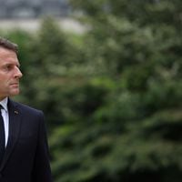 Macron rechaza eventual coalición de gobierno con la extrema izquierda