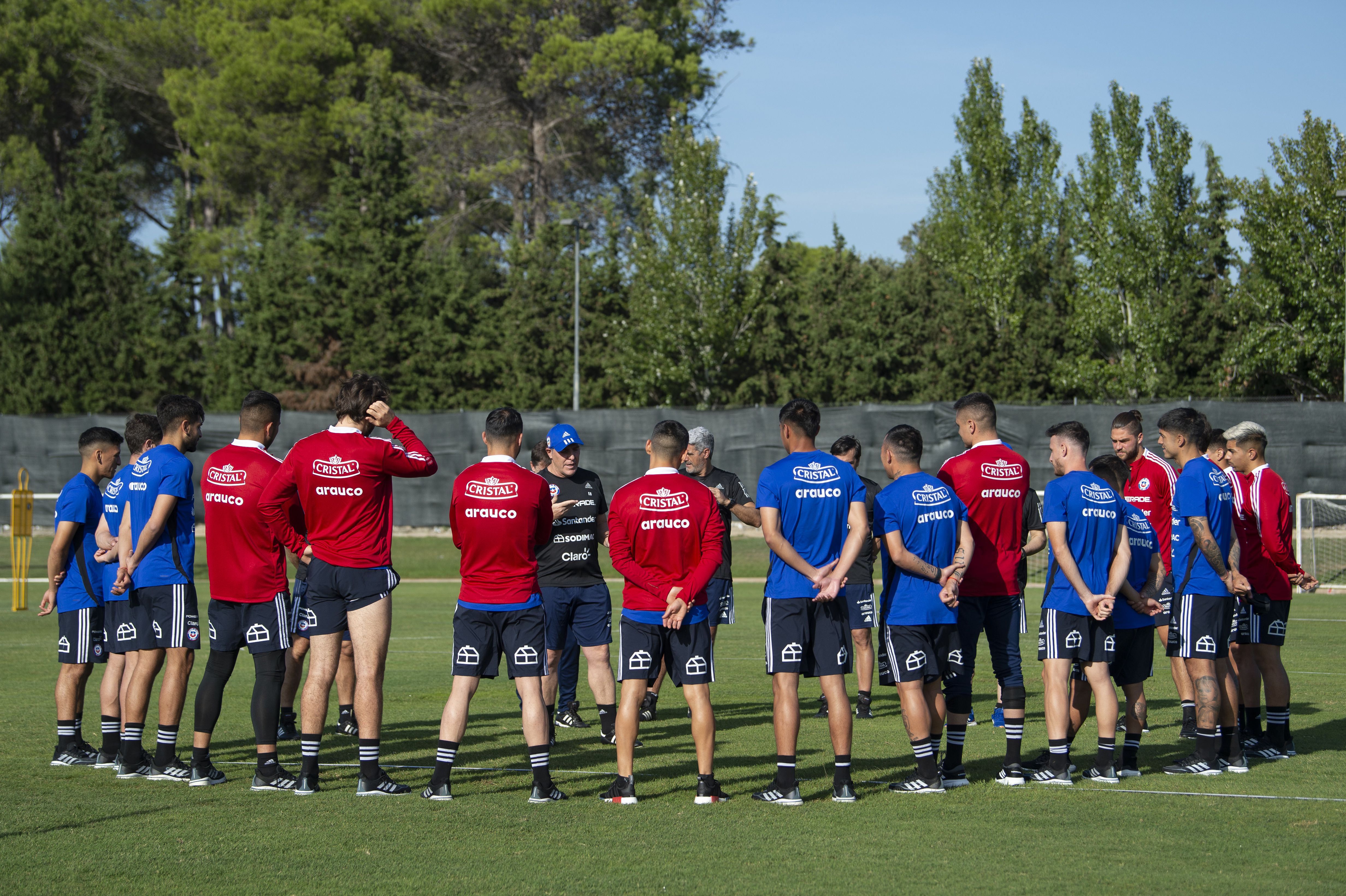 Selección chilena en Europa