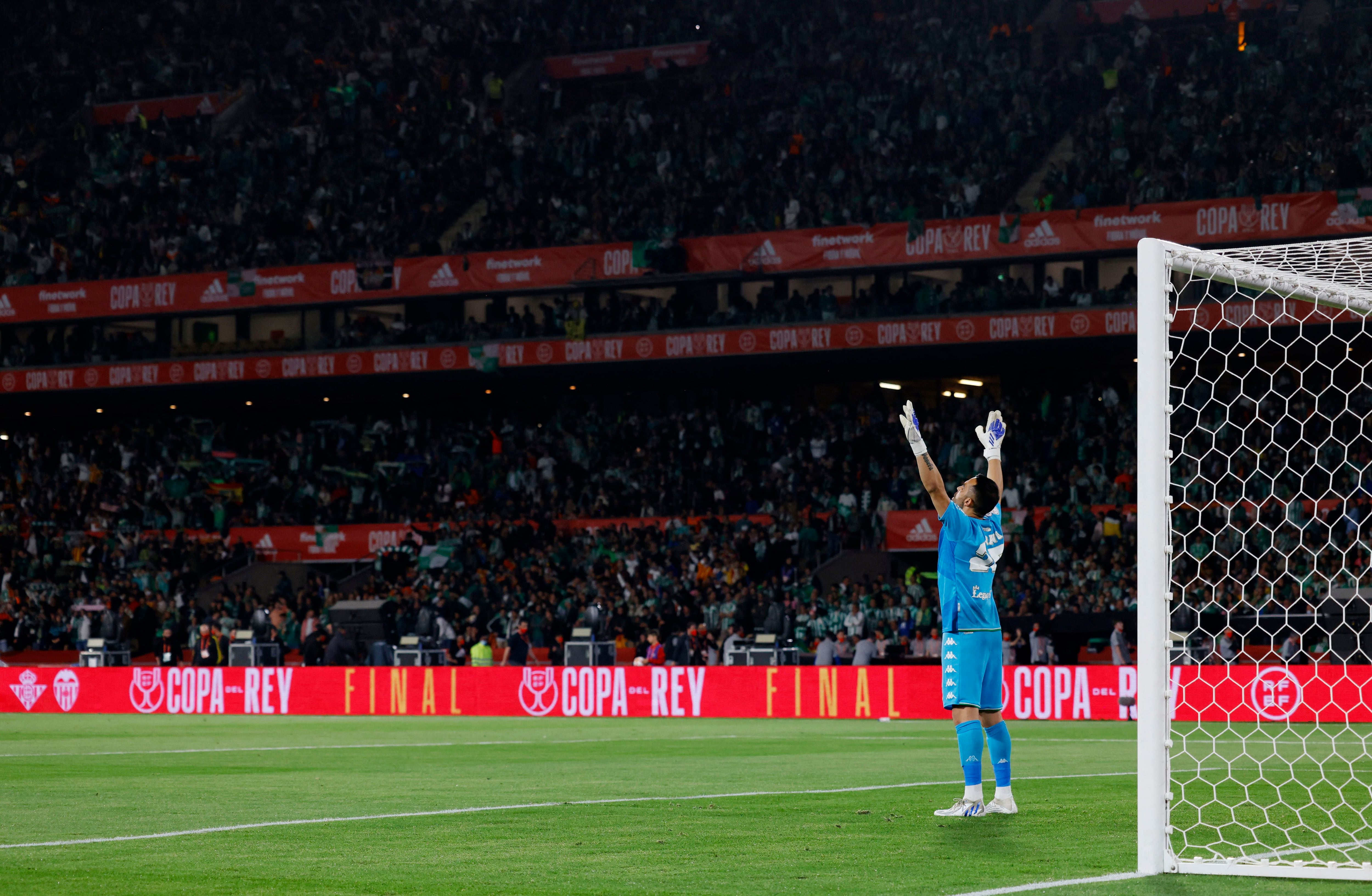 Claudio Bravo, en la final de la Copa del Rey que el Betis le ganó al Valencia 