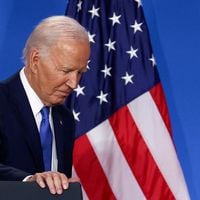 Las miradas sobre el historial económico de Biden arrastran a su sucesora