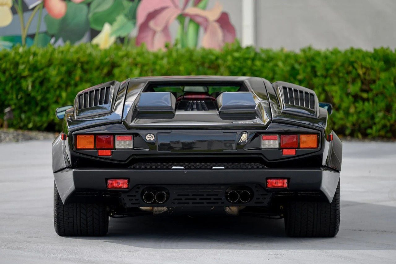 Lamborghini Countach