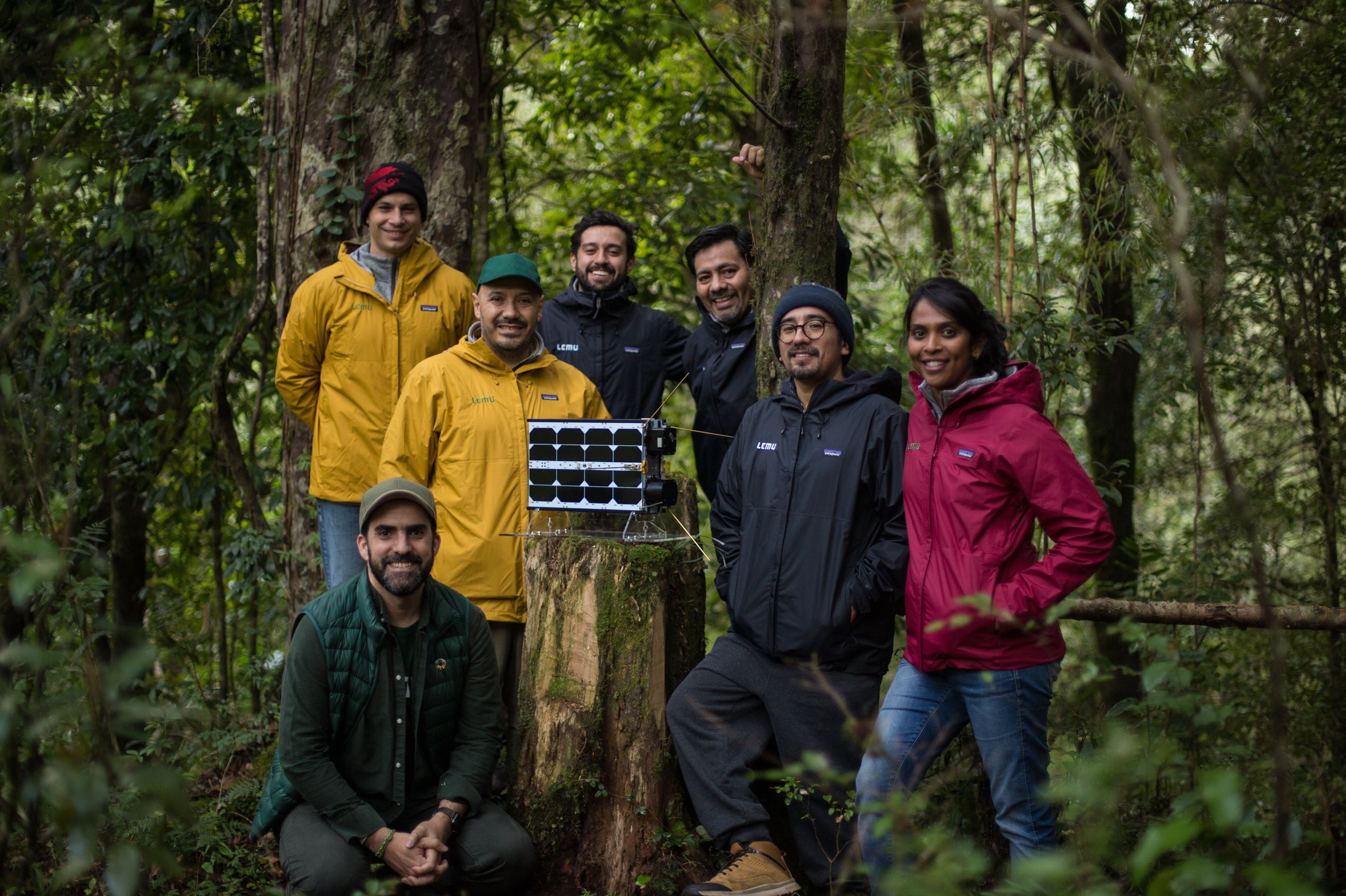 equipo lemu satélite