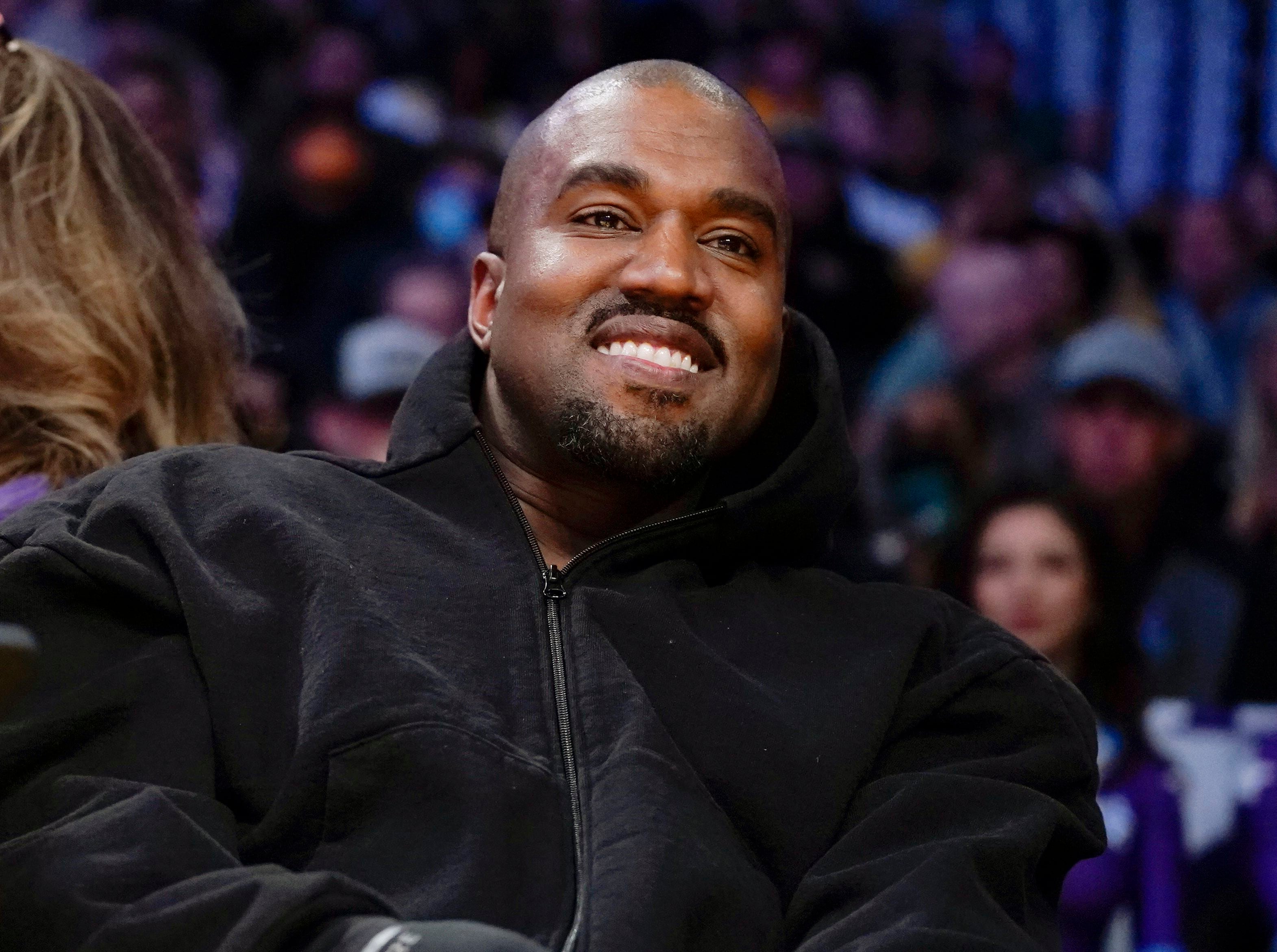 La última polémica de Kanye West y la caída de su fortuna tras quiebre con Adidas y otras marcas